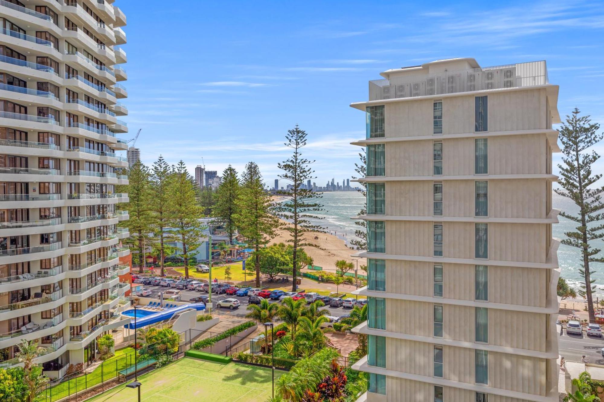 Burleigh Beach Tower Gold Coast Exterior photo